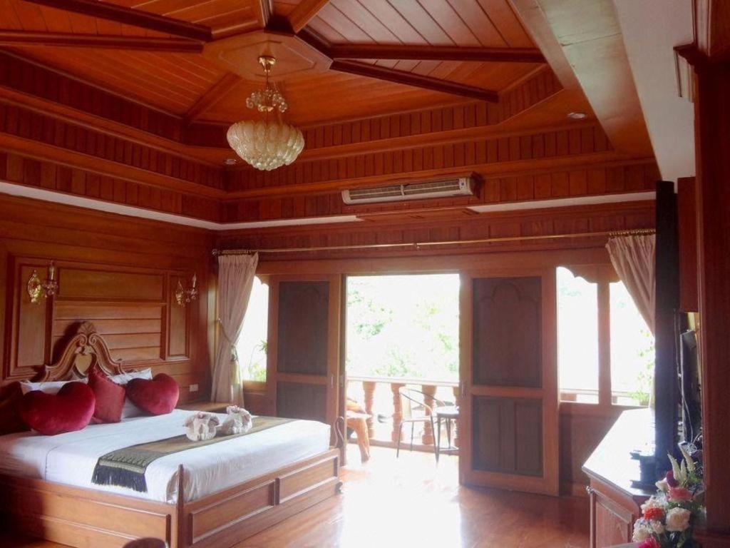 Ngamta Hotel Mae Hong Son Exterior photo