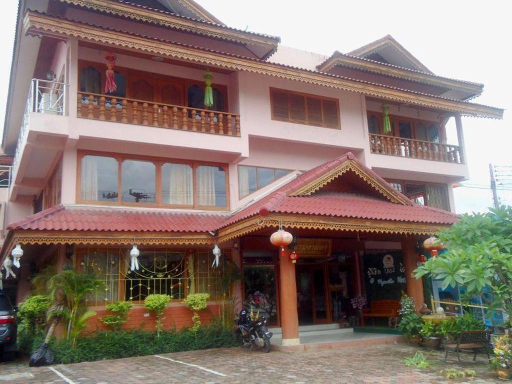 Ngamta Hotel Mae Hong Son Exterior photo